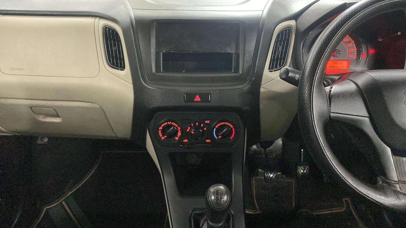 2020 Maruti New Wagon-R LXI CNG (O) 1.0, CNG, Manual, 70,060 km, Air Conditioner