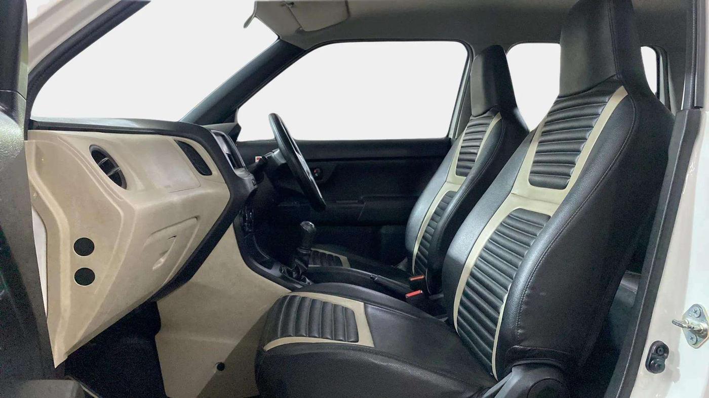 2020 Maruti New Wagon-R LXI CNG (O) 1.0, CNG, Manual, 70,060 km, Right Side Front Door Cabin