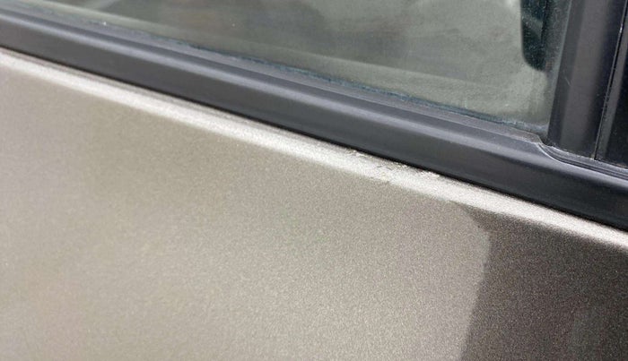 2021 Maruti Swift VXI, Petrol, Manual, 19,891 km, Right rear door - Paint minor damage
