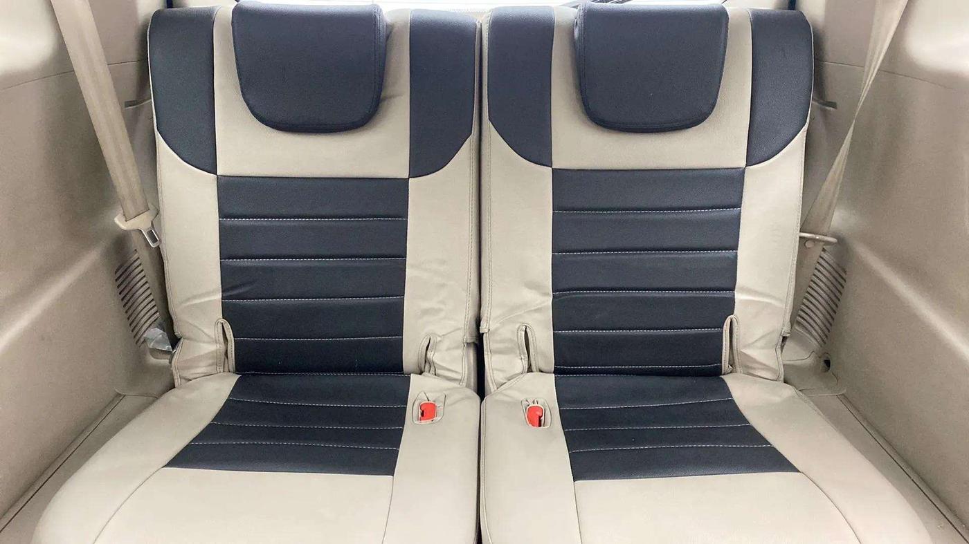 2016 Mahindra XUV500 W6, Diesel, Manual, 90,716 km, Third Seat Row ( optional )