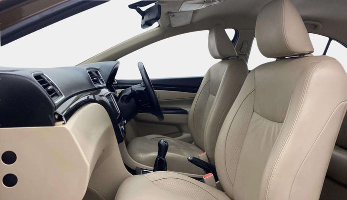 2017 Maruti Ciaz ALPHA 1.4 PETROL, Petrol, Manual, 76,279 km, Right Side Front Door Cabin