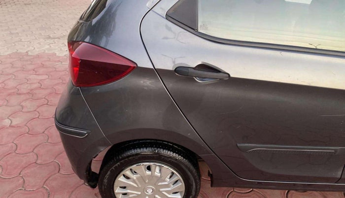 2022 Tata Tiago XE PETROL, Petrol, Manual, 8,020 km, Right quarter panel - Minor scratches