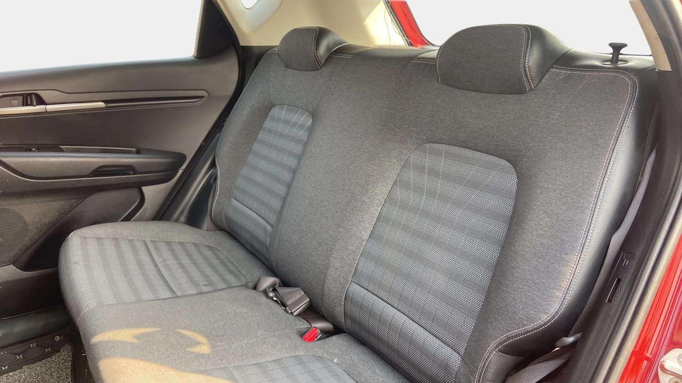 2022 KIA SONET HTK PLUS 1.2, Petrol, Manual, 15,581 km, Right Side Rear Door Cabin