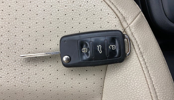 2017 Skoda Rapid STYLE 1.5 TDI AT, Diesel, Automatic, 71,393 km, Key Close Up