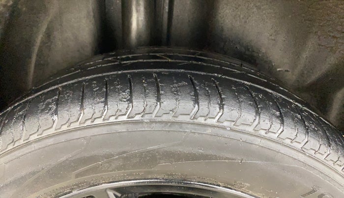 2017 Skoda Rapid STYLE 1.5 TDI AT, Diesel, Automatic, 71,393 km, Right Rear Tyre Tread