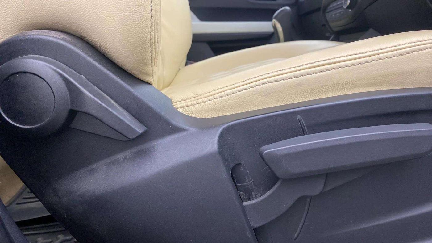 2021 Tata PUNCH ACCOMPLISHED AMT, Petrol, Automatic, 37,297 km, Driver Side Adjustment Panel