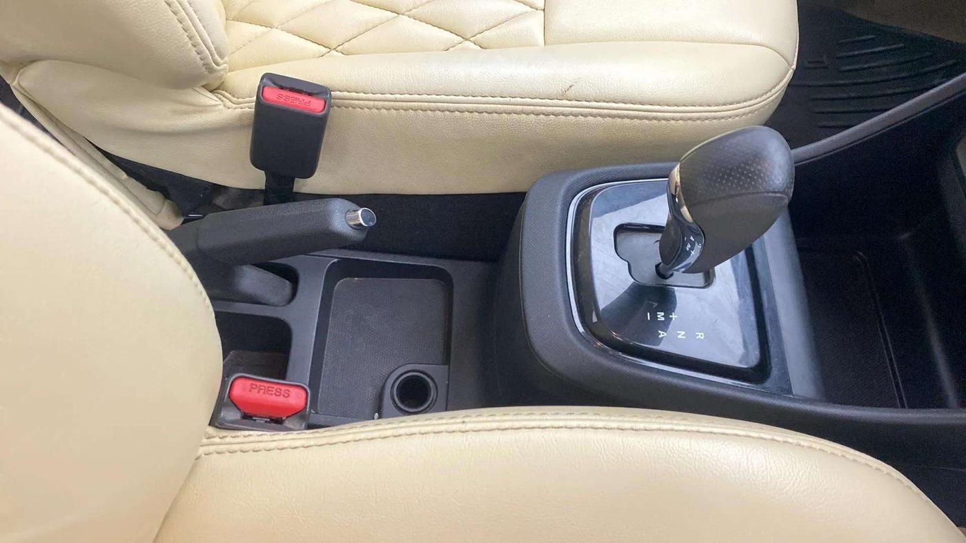 2021 Tata PUNCH ACCOMPLISHED AMT, Petrol, Automatic, 37,297 km, Gear Lever