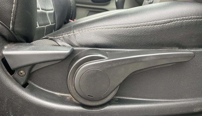2018 Tata Tiago XZ PETROL, Petrol, Manual, 11,633 km, Driver Side Adjustment Panel