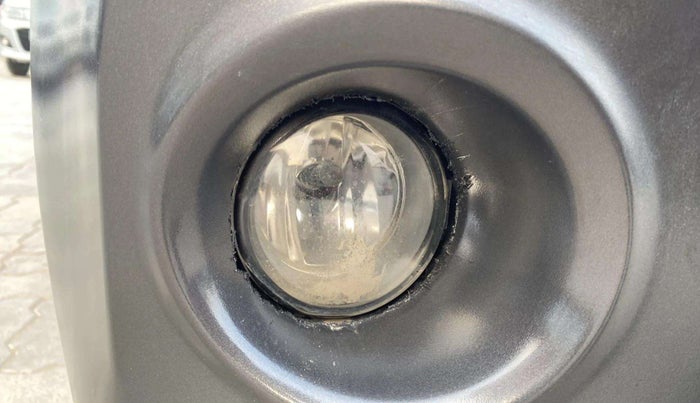 2017 Maruti Alto 800 VXI, Petrol, Manual, 59,414 km, Right fog light - Faded