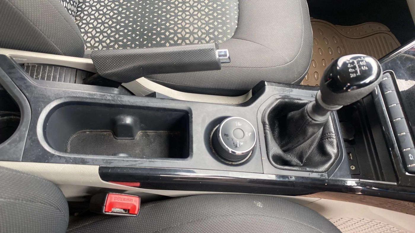 2019 Tata NEXON XM PETROL, Petrol, Manual, 30,164 km, Gear Lever