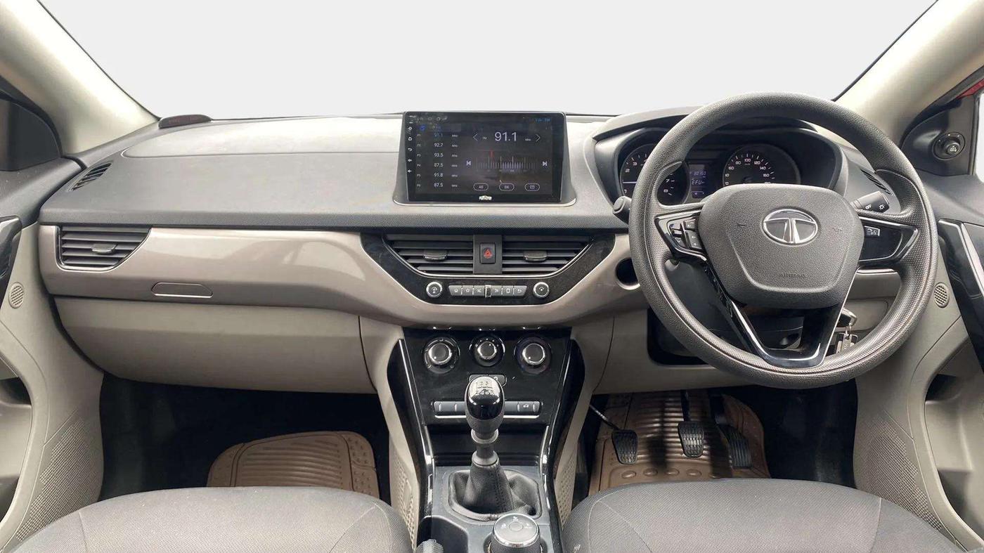 2019 Tata NEXON XM PETROL, Petrol, Manual, 30,164 km, Dashboard