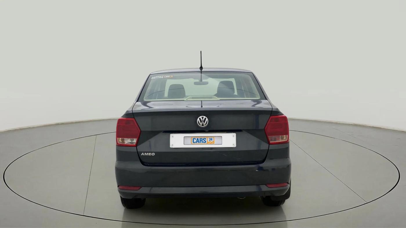 2017 Volkswagen Ameo HIGHLINE1.2L PLUS 16 ALLOY, Petrol, Manual, 98,075 km, Back/Rear