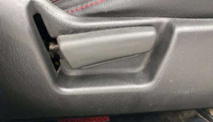 2022 Maruti Alto LXI O, Petrol, Manual, 36,691 km, Driver Side Adjustment Panel