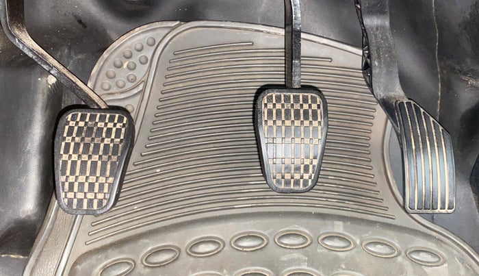 2017 Tata NEXON XZ PLUS DIESEL, Diesel, Manual, 52,355 km, Pedals