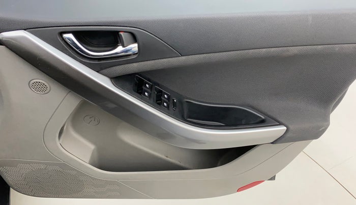 2017 Tata NEXON XZ PLUS DIESEL, Diesel, Manual, 52,355 km, Driver Side Door Panels Control