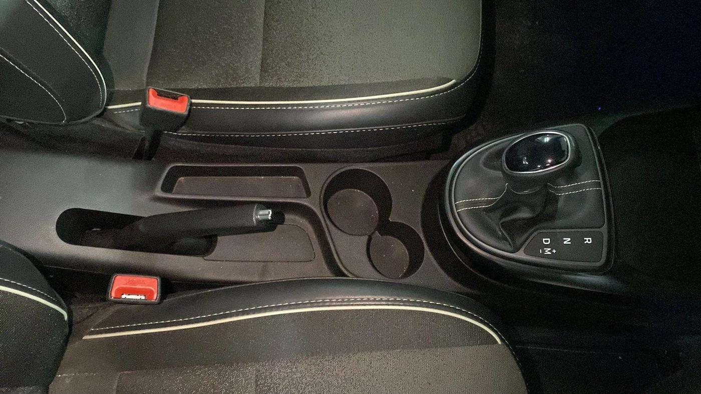 2024 Hyundai EXTER SX(O) CONNECT 1.2 AMT DUAL TONE, Petrol, Automatic, 2,162 km, Gear Lever