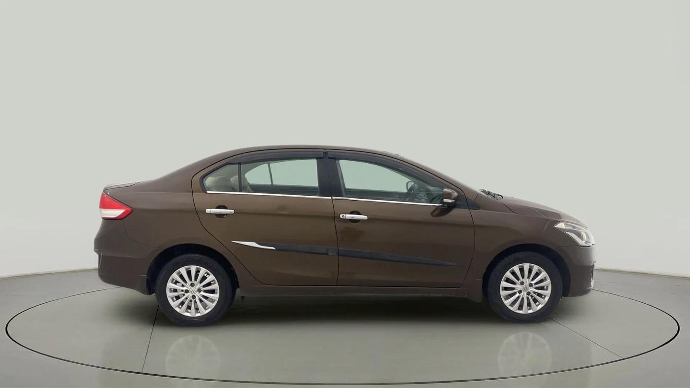 2016 Maruti Ciaz VXI+, Petrol, Manual, 72,592 km, Right Side View
