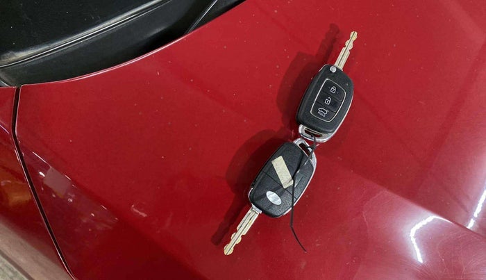 2017 Hyundai Creta E PLUS 1.6 PETROL, Petrol, Manual, 57,694 km, Key Close Up