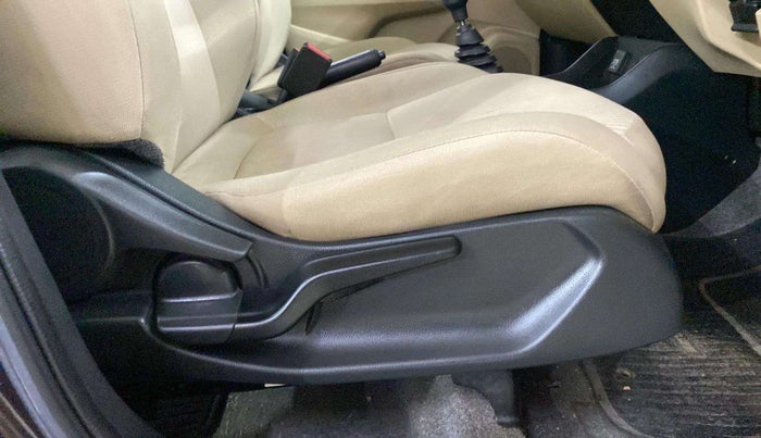2019 Honda Amaze 1.2L I-VTEC S, Petrol, Manual, 22,371 km, Driver Side Adjustment Panel