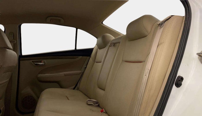 2021 Maruti Ciaz DELTA 1.5 SHVS MT PETROL, Petrol, Manual, 33,172 km, Right Side Rear Door Cabin