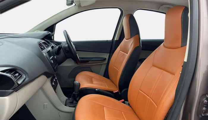 2018 Tata Tiago XT PETROL, Petrol, Manual, 26,045 km, Right Side Front Door Cabin