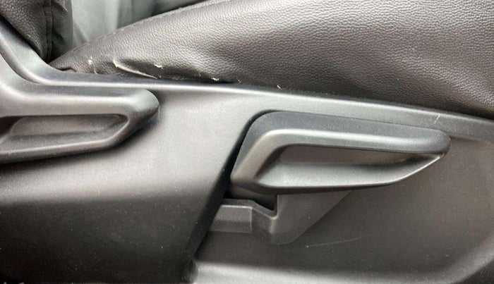 2020 Tata Tiago XZ PLUS DUAL TONE PETROL, Petrol, Manual, 16,510 km, Driver Side Adjustment Panel