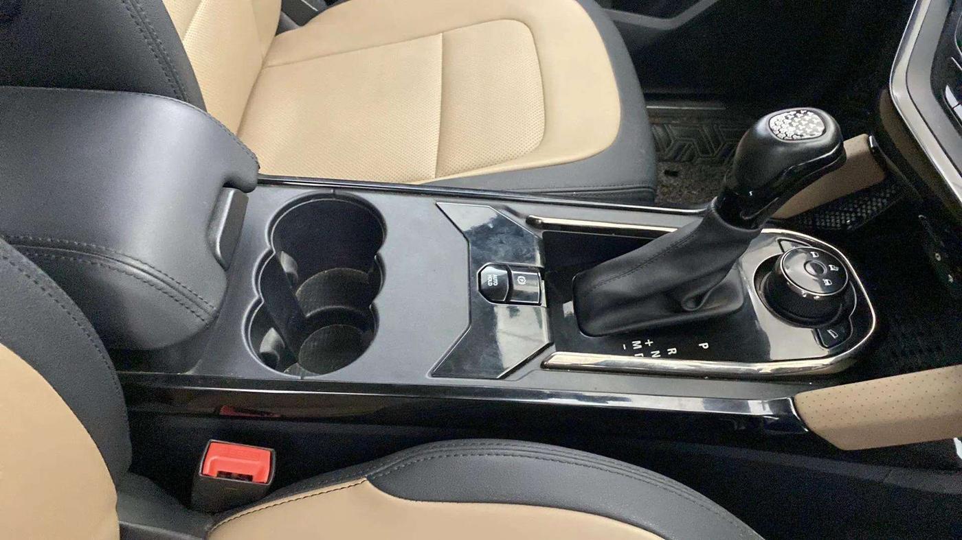 2022 Tata Safari XZA PLUS KAZIRANGA, Diesel, Automatic, 37,536 km, Gear Lever