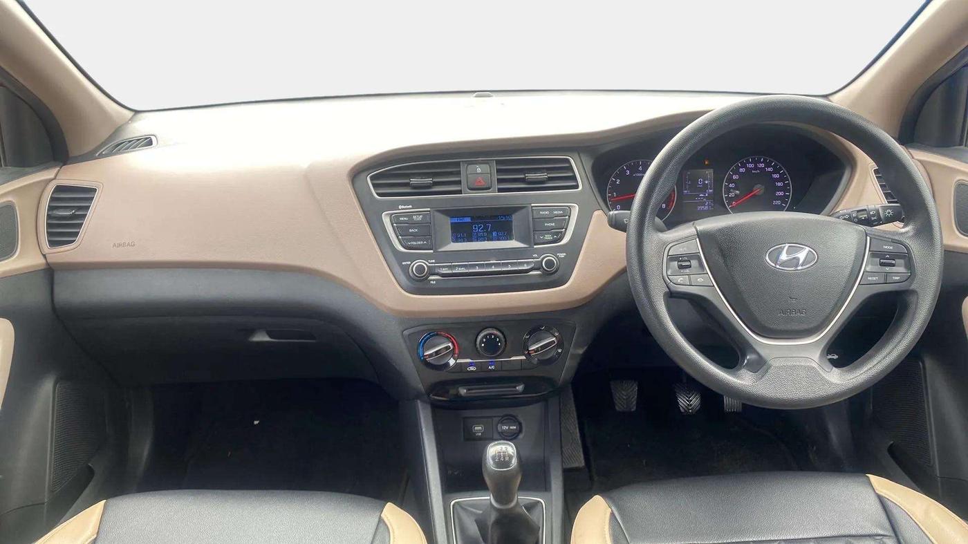 2019 Hyundai Elite i20 MAGNA PLUS 1.2, Petrol, Manual, 39,597 km, Dashboard