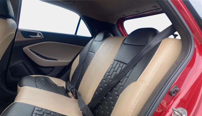 2019 Hyundai Elite i20 MAGNA PLUS 1.2, Petrol, Manual, 39,597 km, Right Side Rear Door Cabin