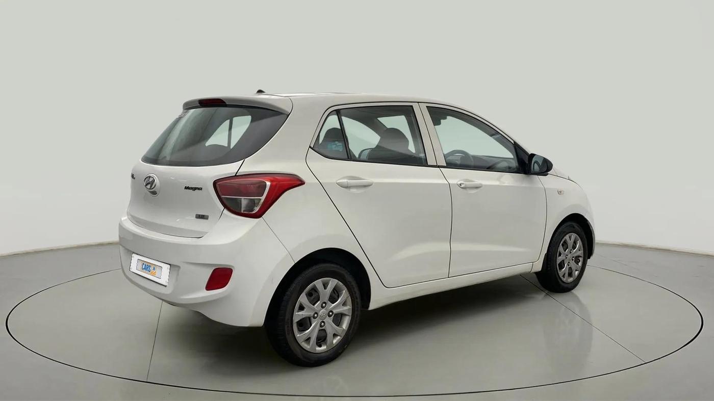 2015 Hyundai Grand i10 MAGNA 1.2 KAPPA VTVT, Petrol, Manual, 40,736 km, Right Back Diagonal