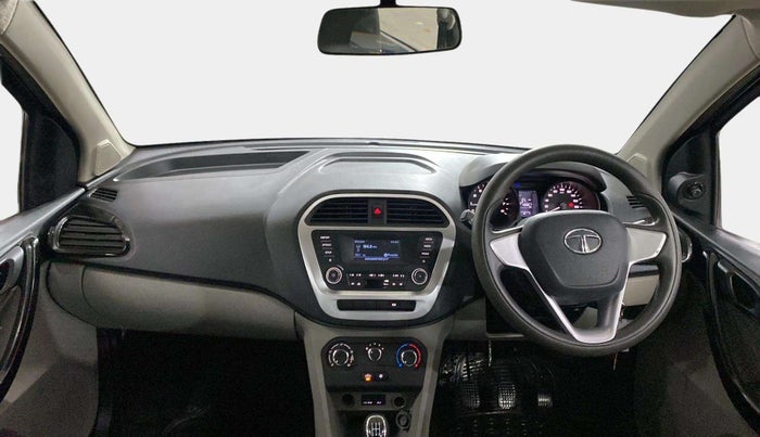 2016 Tata Tiago XT PETROL, Petrol, Manual, 40,815 km, Dashboard