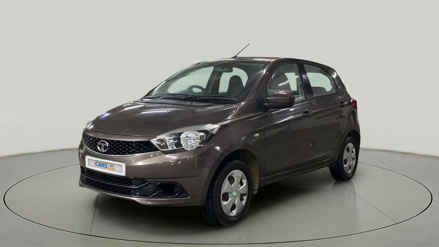 2016 Tata Tiago XT PETROL, Petrol, Manual, 40,815 km, Left Front Diagonal