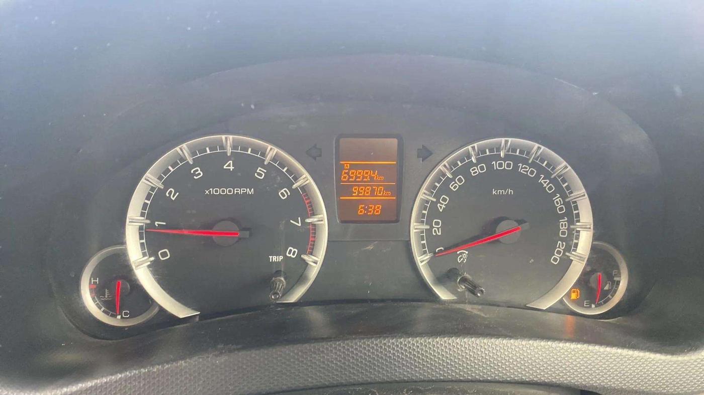 2016 Maruti Swift Dzire VXI, Petrol, Manual, 1,00,314 km, Odometer Image