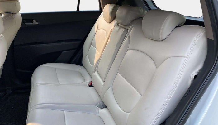 2016 Hyundai Creta SX PLUS AT 1.6 DIESEL, Diesel, Automatic, 59,909 km, Right Side Rear Door Cabin