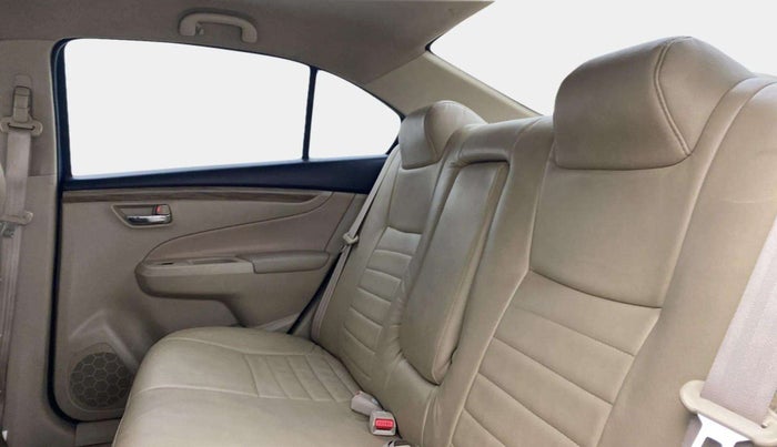 2019 Maruti Ciaz DELTA 1.5 SHVS MT PETROL, Petrol, Manual, 34,098 km, Right Side Rear Door Cabin
