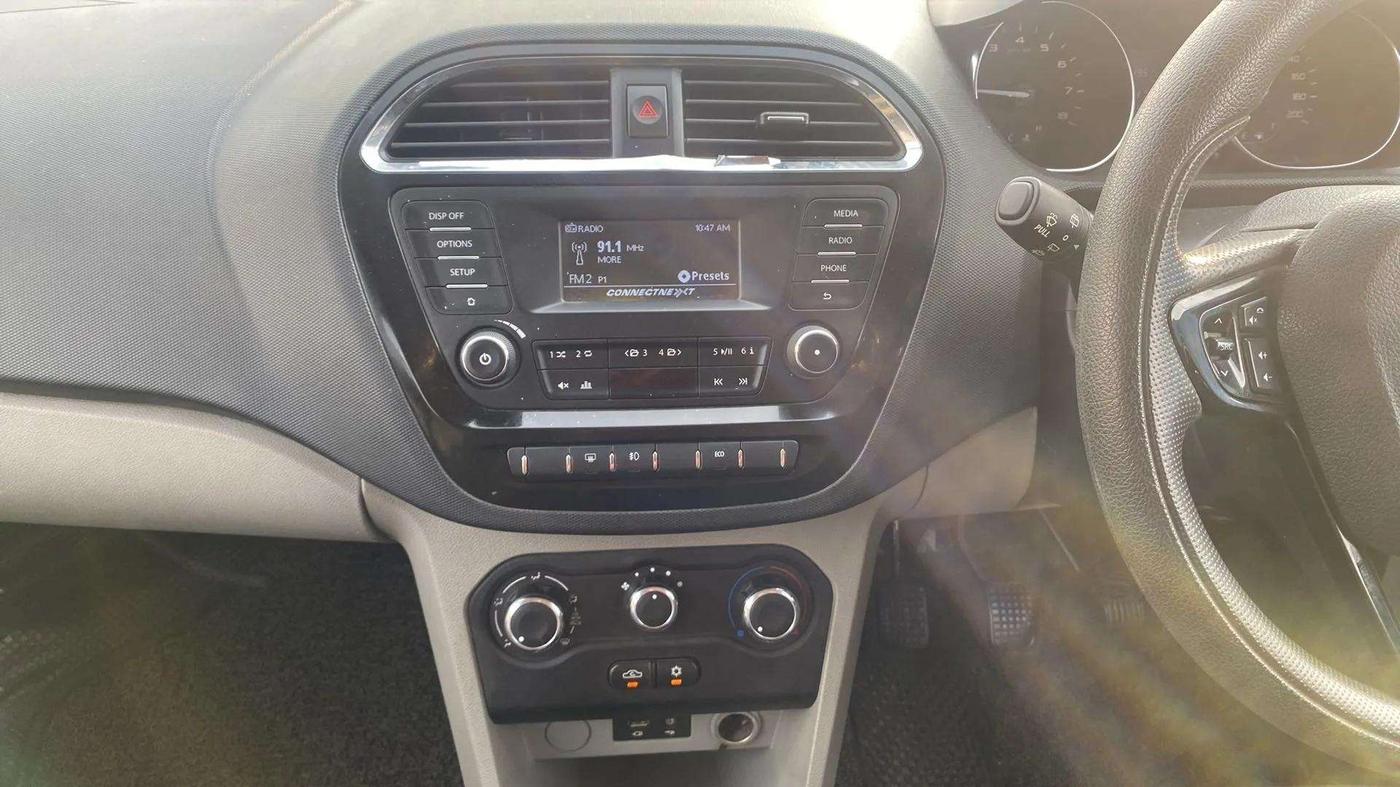 2018 Tata Tiago XZ PETROL, Petrol, Manual, 49,515 km, Air Conditioner