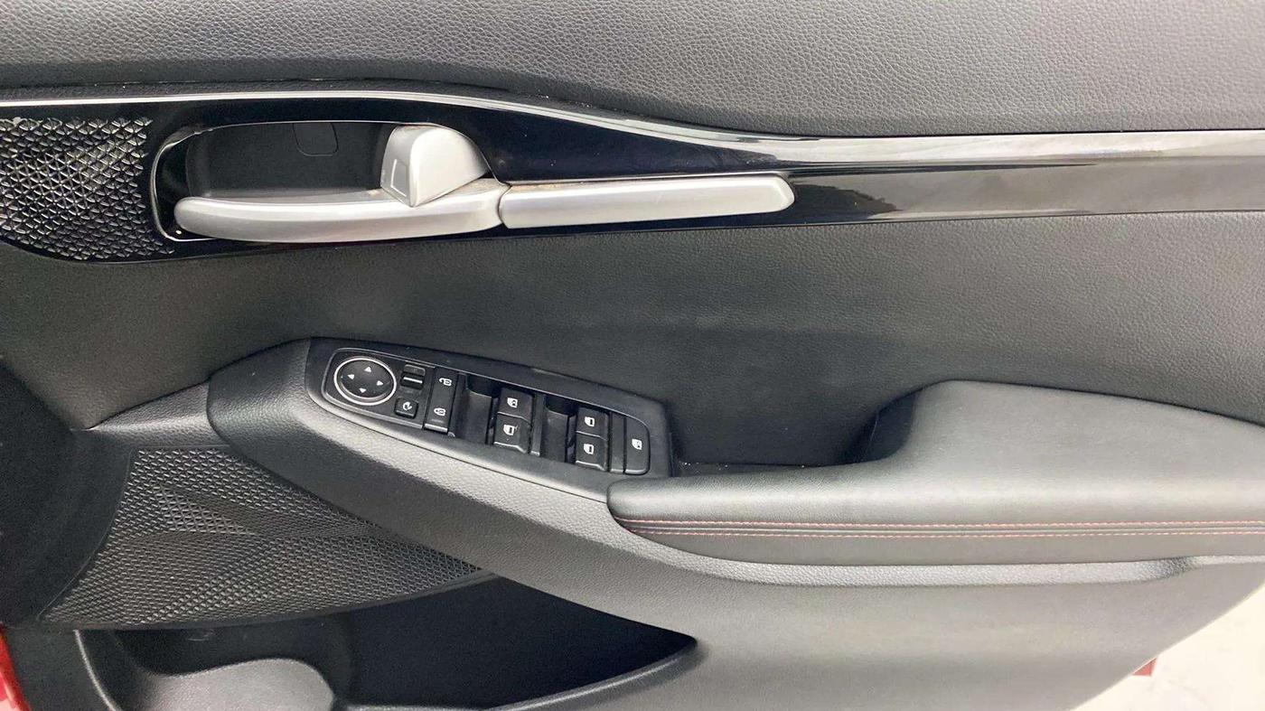 2019 KIA SELTOS GTK 1.4 PETROL, Petrol, Manual, 33,759 km, Driver Side Door Panels Control