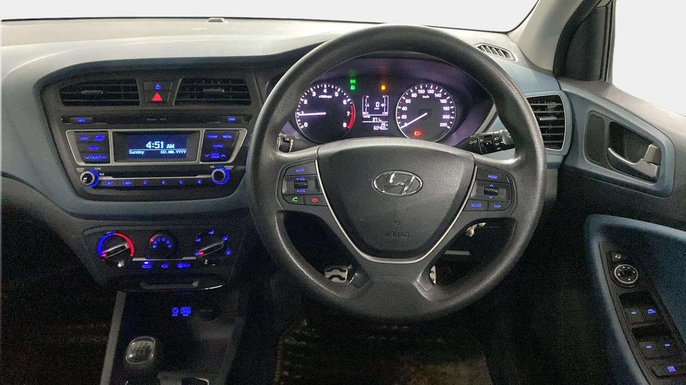 2017 Hyundai i20 Active 1.2 S, Petrol, Manual, 60,646 km, Steering Wheel Close Up