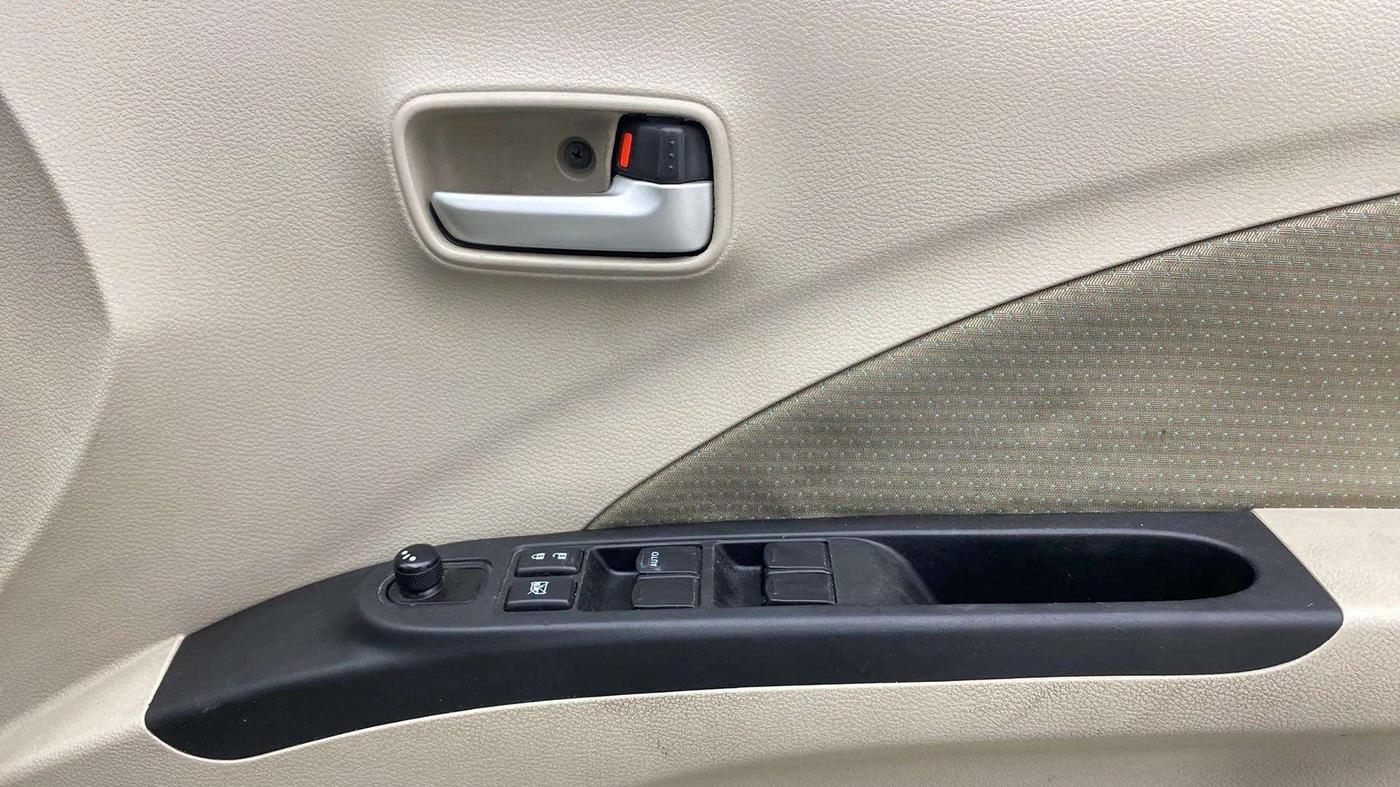 2018 Maruti Celerio ZXI AMT (O), Petrol, Automatic, 43,442 km, Driver Side Door Panels Control