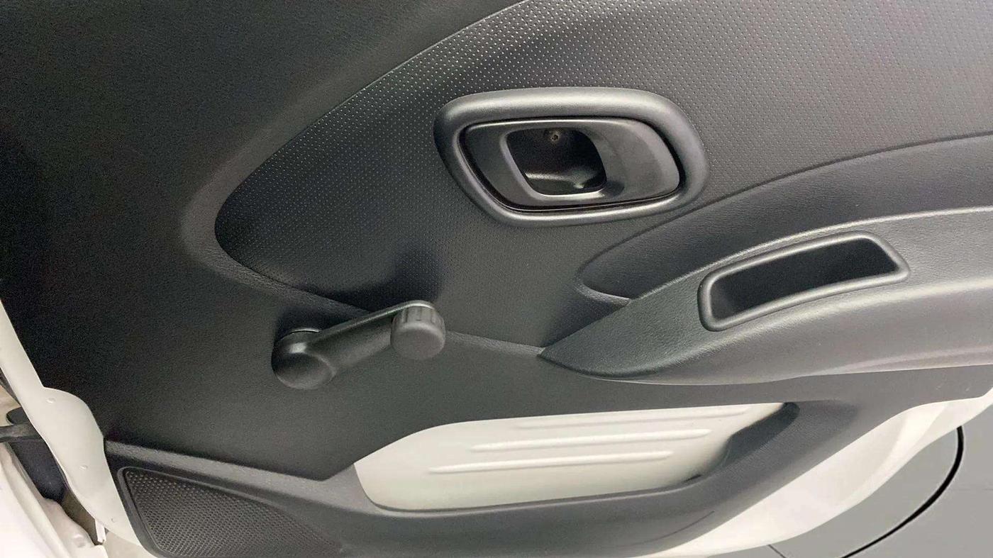 2019 Datsun Redi Go A, Petrol, Manual, 85,621 km, Driver Side Door Panels Control
