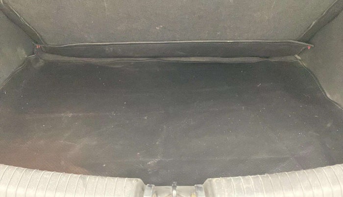 2018 Hyundai Grand i10 ASTA 1.2 KAPPA VTVT, Petrol, Manual, 54,888 km, Boot Inside
