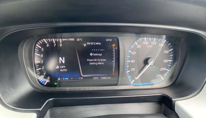 2023 Tata PUNCH Creative Flagship Dual Tone AMT, Petrol, Automatic, 12,379 km, Odometer Image