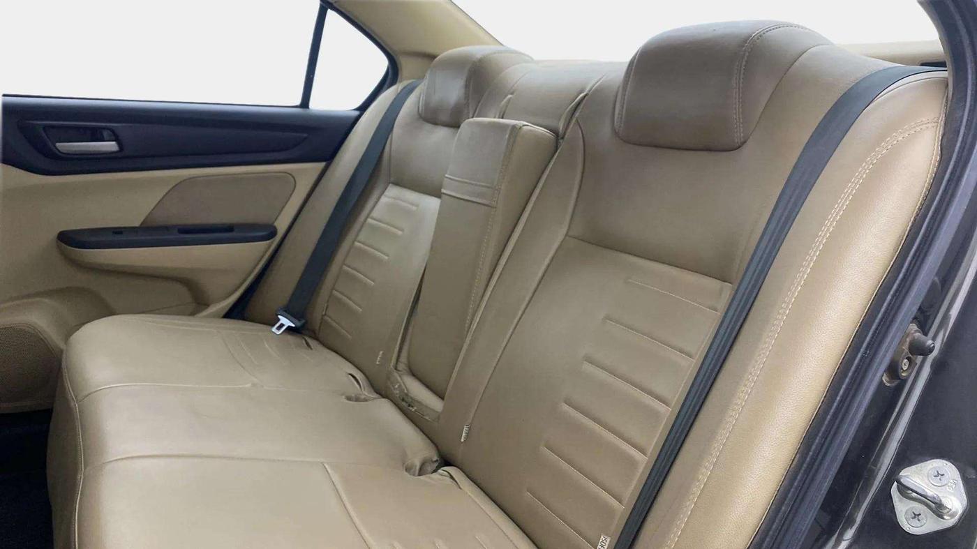 2019 Honda Amaze 1.2L I-VTEC S, Petrol, Manual, 80,859 km, Right Side Rear Door Cabin