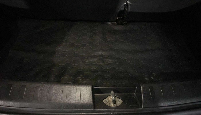 2017 Maruti Swift ZXI, Petrol, Manual, 81,926 km, Boot Inside
