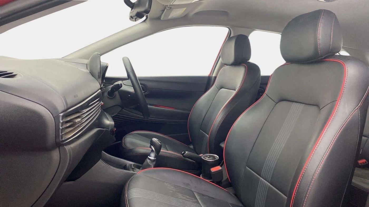 2021 Hyundai NEW I20  ASTA 1.0 TURBO IMT DUAL TONE, Petrol, Manual, 27,126 km, Right Side Front Door Cabin