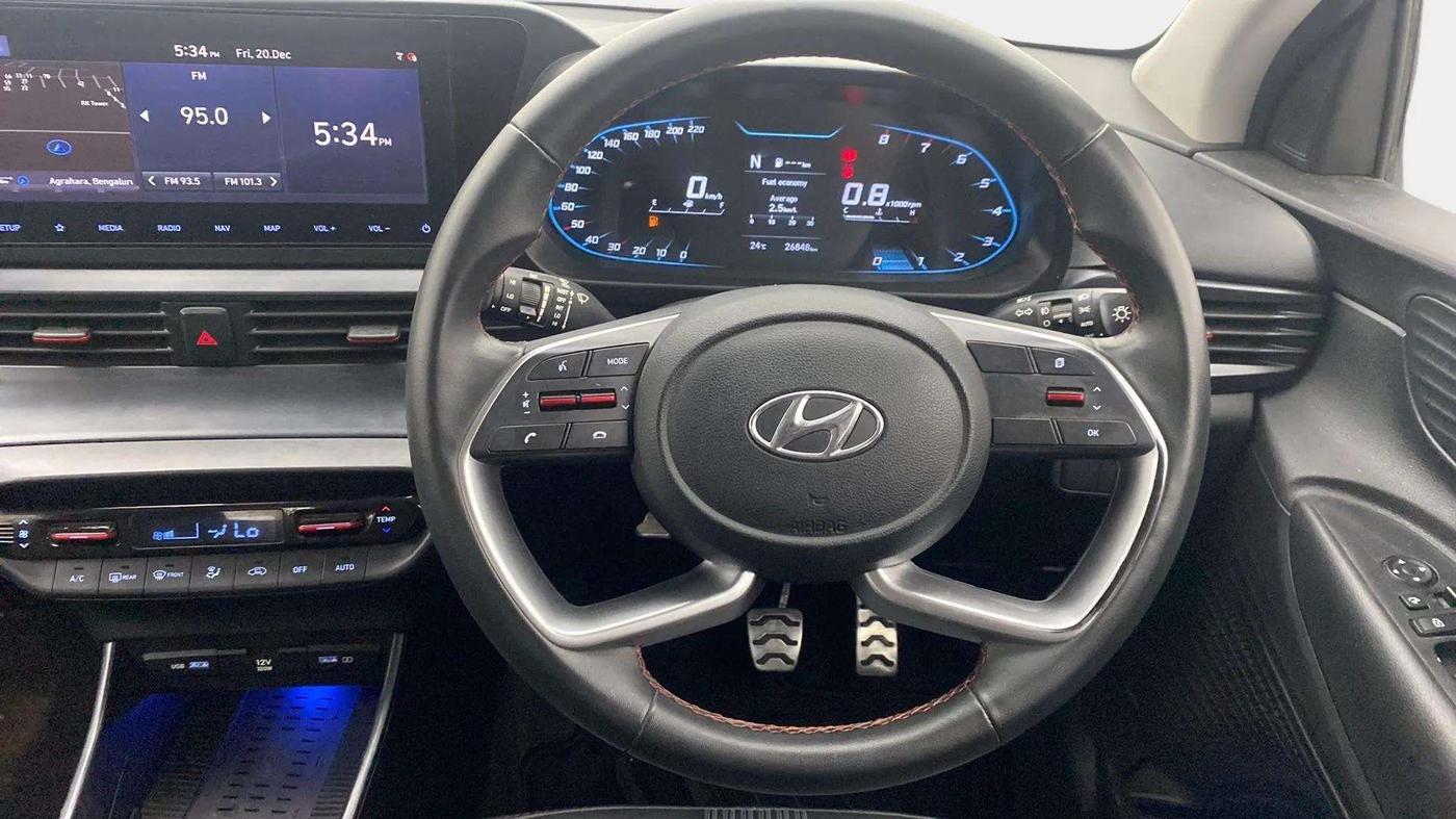 2021 Hyundai NEW I20  ASTA 1.0 TURBO IMT DUAL TONE, Petrol, Manual, 27,126 km, Steering Wheel Close Up