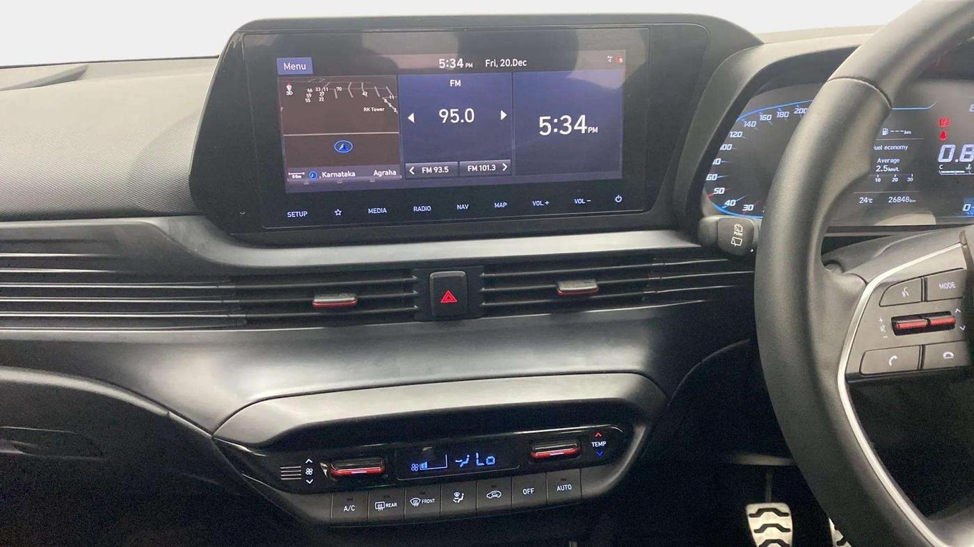 2021 Hyundai NEW I20  ASTA 1.0 TURBO IMT DUAL TONE, Petrol, Manual, 27,126 km, Air Conditioner