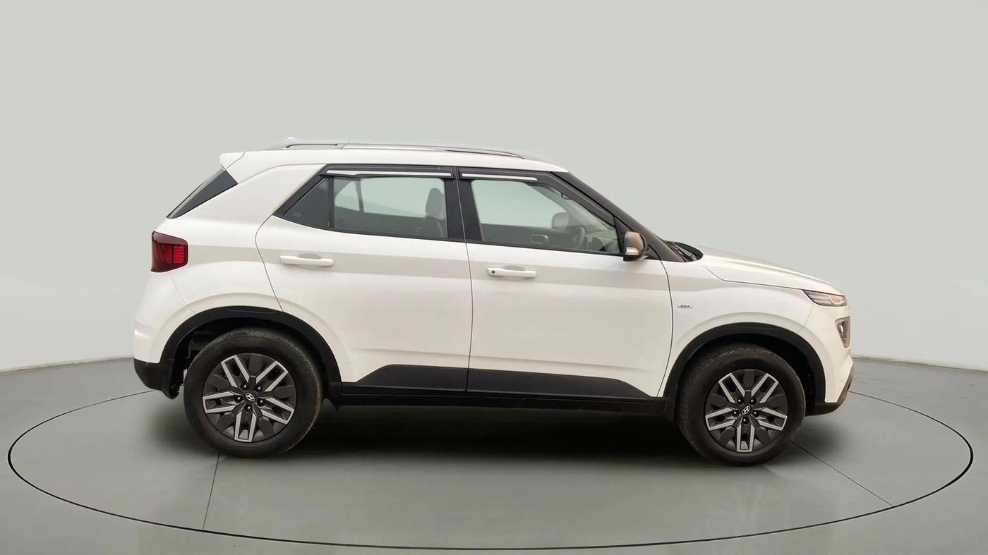 2022 Hyundai VENUE SX 1.0 TURBO IMT, Petrol, Manual, 44,318 km, Right Side View