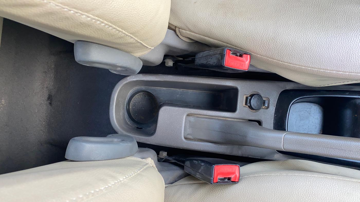2013 Hyundai i10 MAGNA 1.1, Petrol, Manual, 49,099 km, Driver Side Adjustment Panel