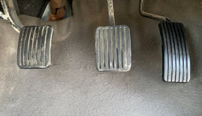 2013 Hyundai i10 MAGNA 1.1, Petrol, Manual, 49,036 km, Pedals